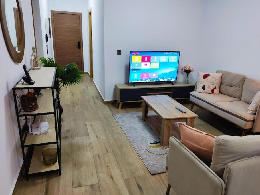 Superbe Appartement Avec Parking Gratuit Et Garde Dakar Zewnętrze zdjęcie